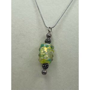 Glowing summer swirls pendant and chain